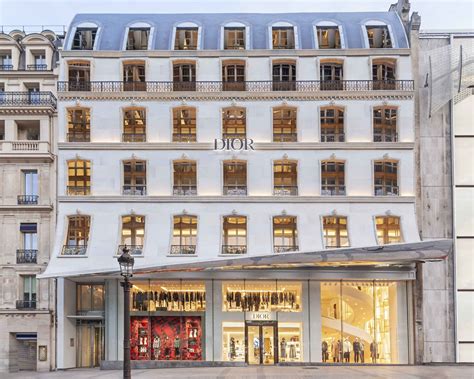 boutique dior paris champs elysee|Dior france.